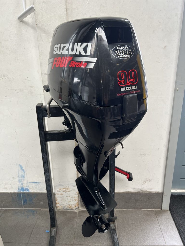 Suzuki 9.9PK 4-takt (221) – tweedehands buitenboordmotor, 9.9 PK, Kort, 4-takt, Elektrisch gestart.