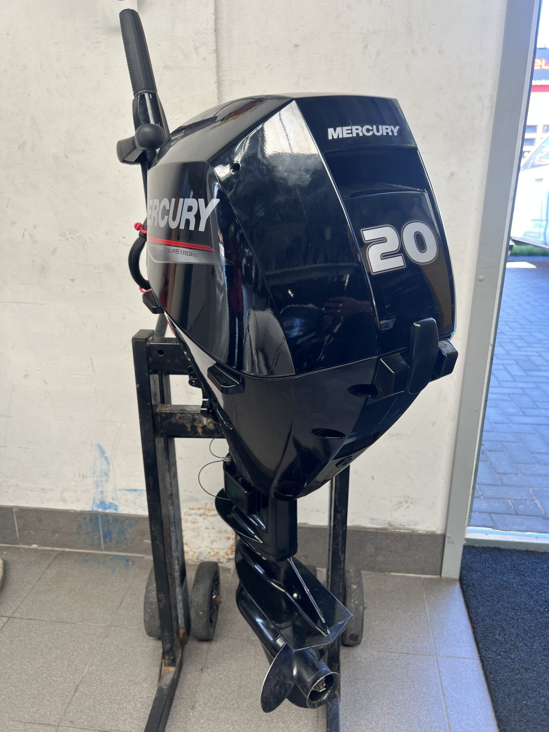 Mercury 20 pk EFI FourStroke buitenboordmotor uit 2022, kortstaart, handstart