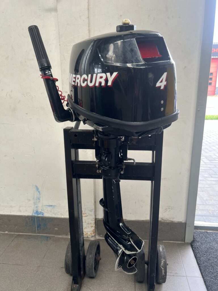 Mercury 4PK 4-takt buitenboordmotor, kortstaart