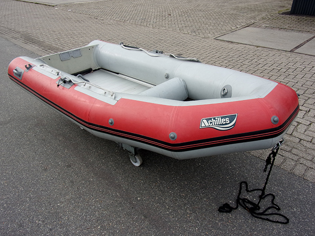 Achilles GT-11 (3.35m)