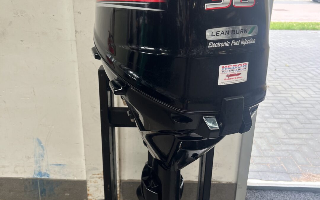 Suzuki 30PK 4-takt (243)