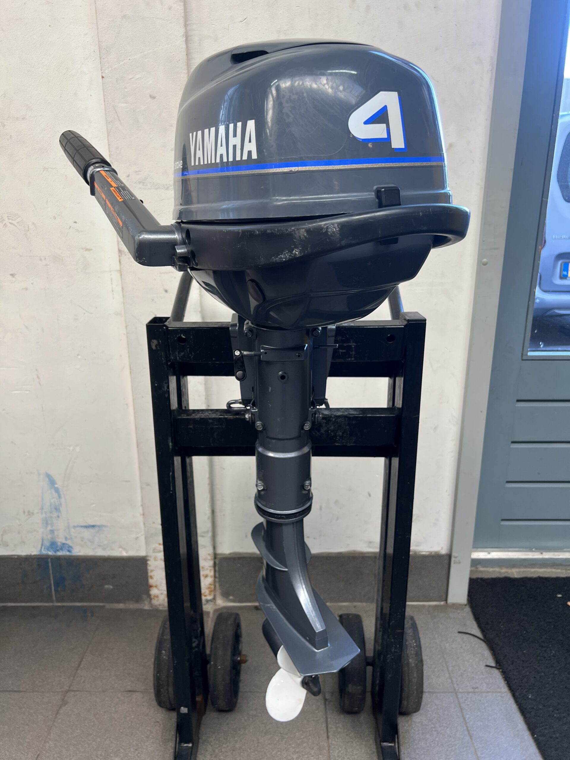 Yamaha 4 pk buitenboordmotor uit 2000, kortstaart