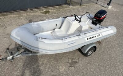 Dromor 350 Hypalon RIB – Mercury F15