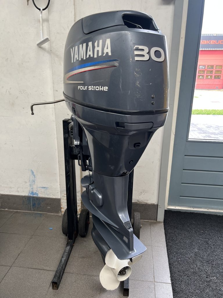 Yamaha 30PK 4-takt (222) – tweedehands buitenboordmotor, 30 PK, lang, 4-takt, elektrische start.