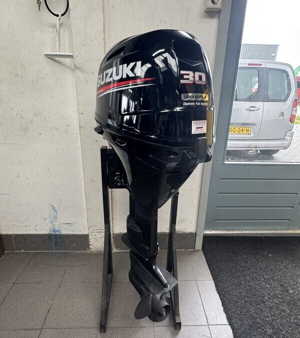 Suzuki 30PK 4-takt (227)